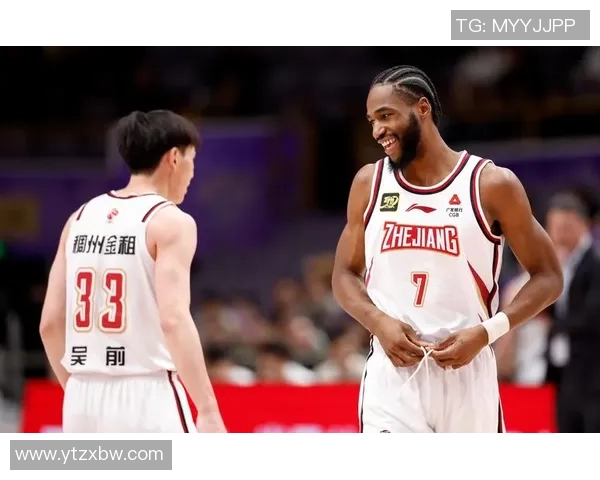 深入分析北京篮球队防反战术的特点与应用策略