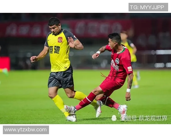 武汉羽毛球队在世锦赛积分榜上以93分稳居第一名展现强劲实力